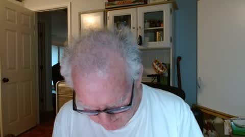 Snapshot of gspotlover1 chatting on June 2026 01:39:02 PM Horny Daddy online show from June 2026 01:39:02 PM