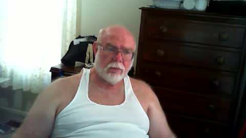 Snapshot of gtnolder60 chatting on April 2026 10:45:01 PM Gary online show from April 2026 10:45:01 PM