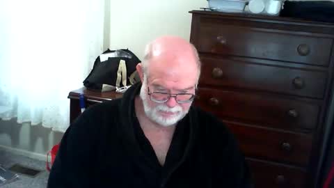 Snapshot of gtnolder60 chatting on April 2026 11:52:02 AM Gary online show from April 2026 11:52:02 AM