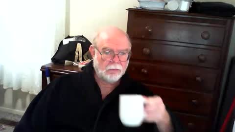 Snapshot of gtnolder60 chatting on May 2026 11:17:01 AM Gary online show from May 2026 11:17:01 AM