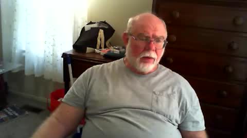 Snapshot of gtnolder60 chatting on May 2026 01:18:02 PM Gary online show from May 2026 01:18:02 PM
