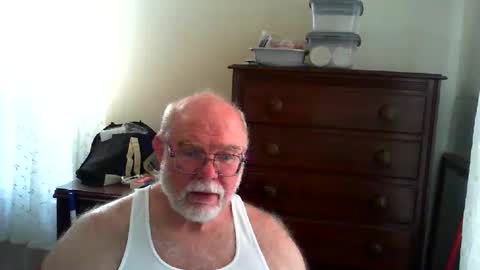 Snapshot of gtnolder60 chatting on May 2026 01:42:02 PM Gary online show from May 2026 01:42:02 PM