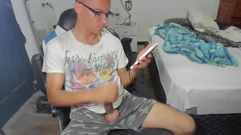 Snapshot of guachin_new chatting on December 2024 05:09:02 AM guachin_new online show from December 2024 05:09:02 AM