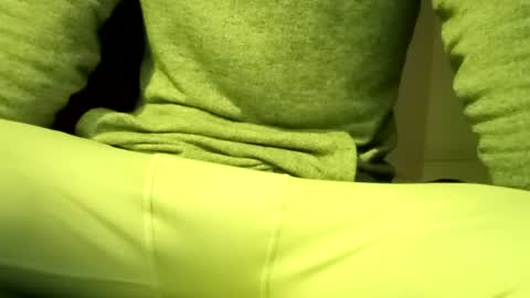 guapopapi88 online show from December 2024 03:35:01 PM