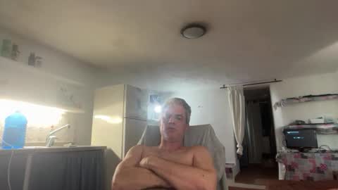 guardiannif_ online show from February 2026 03:54:02 PM