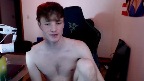 gucciboi4 online show from February 2025 06:54:01 AM