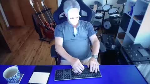 guesswhatigot2 online show from February 2025 07:05:01 AM