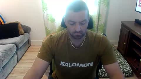 Snapshot of guillaume666286050 chatting on June 2026 04:07:02 PM guillaume666286050 online show from June 2026 04:07:02 PM