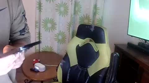 Snapshot of guillaume666286050 chatting on June 2026 06:37:02 AM guillaume666286050 online show from June 2026 06:37:02 AM
