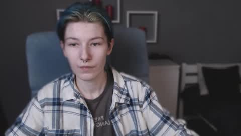 guitarandangell online show from October 2025 03:36:02 AM