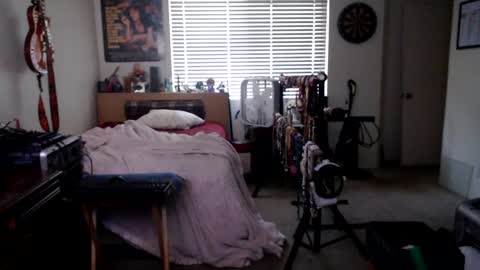 Mario online show from September 2025 11:53:01 PM