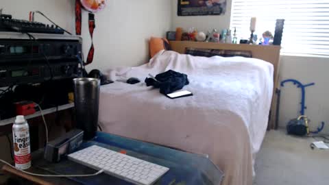 Snapshot of guitarsexgod2 chatting on June 2026 10:58:02 PM guitarsexgod2 online show from June 2026 10:58:02 PM