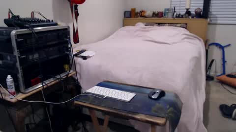 Snapshot of guitarsexgod2 chatting on July 2026 08:39:02 AM guitarsexgod2 online show from July 2026 08:39:02 AM