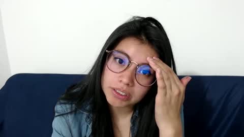 Snapshot of gumball_room chatting on September 2025 08:41:01 PM Vane blonde and Hazell black hair online show from September 2025 08:41:01 PM