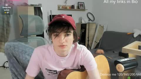 Snapshot of guntermeiner chatting on May 2026 08:14:01 PM Gunter online show from May 2026 08:14:01 PM