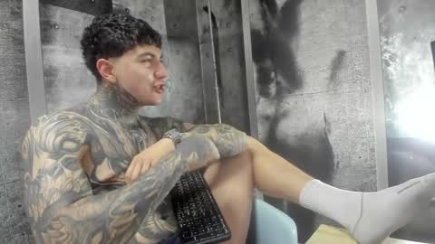 Snapshot of gury_tattoo chatting on May 2026 07:09:01 PM Gury online show from May 2026 07:09:01 PM