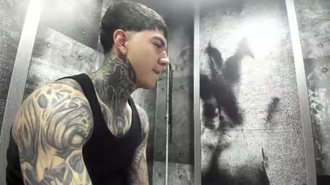 Snapshot of gury_tattoo chatting on June 2026 08:28:01 PM Gury online show from June 2026 08:28:01 PM