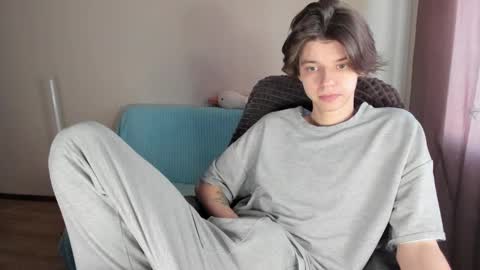 guy_liam1 online show from March 2025 02:12:02 PM