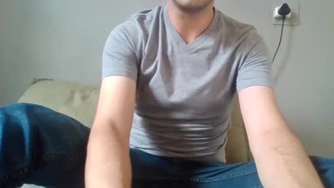 Snapshot of guyhardon chatting on December 2024 10:40:02 AM Guy Hardon online show from December 2024 10:40:02 AM