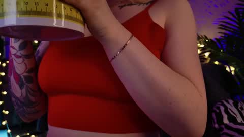 gwenhilton online show from February 2025 09:54:02 AM