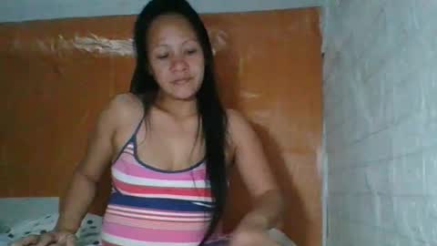 gwenn24 online show from March 2026 07:29:01 PM