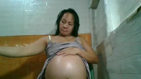 gwenn24 online show from May 2026 12:23:01 PM