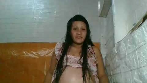 gwenn24 online show from June 2026 04:52:02 AM