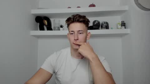 Oliver online show from December 2024 05:23:02 PM