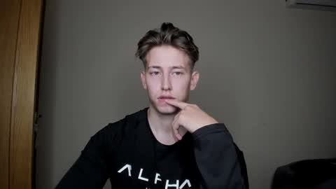 Oliver online show from December 2024 10:01:02 PM