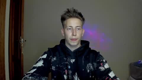 Oliver online show from February 2025 07:42:01 PM