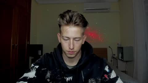 Oliver online show from February 2025 09:53:02 PM