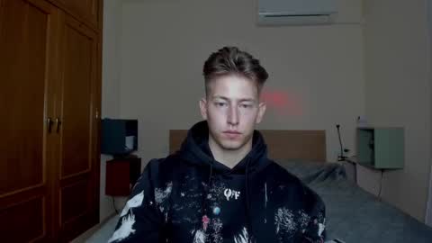 Oliver online show from March 2025 11:49:02 PM