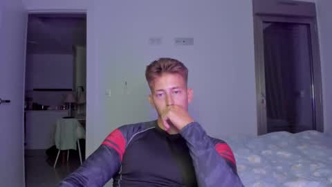 Oliver online show from December 2025 10:14:01 PM