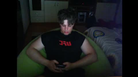 Snapshot of gymguy0505 chatting on May 2026 10:18:01 PM gymguy0505 online show from May 2026 10:18:01 PM