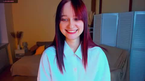 Kelly  Lilly online show from March 2026 07:50:01 PM