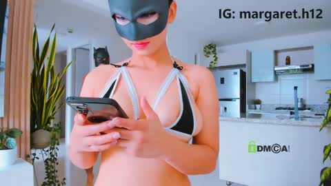 Snapshot of h0ney__p0t chatting on May 2026 01:51:02 PM Margareth Stallion online show from May 2026 01:51:02 PM