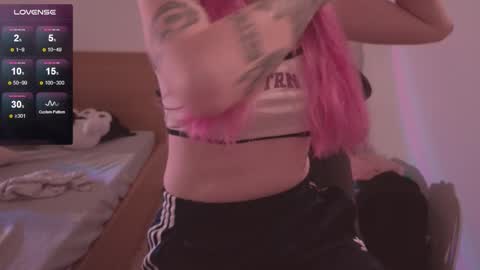 Lana online show from February 2026 09:44:01 PM