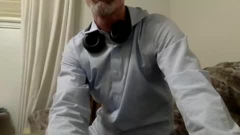 h333th3nz online show from February 2026 08:40:01 PM