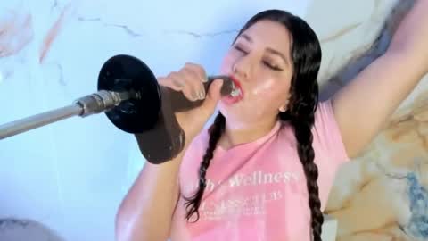 Snapshot of hade_cute2 chatting on May 2026 04:05:02 PM hade_cute2 online show from May 2026 04:05:02 PM