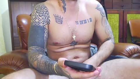 Snapshot of hades_carter chatting on January 2025 11:39:02 PM Hades online show from January 2025 11:39:02 PM