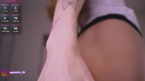 Hi Im Rebecca Glad to see you in my room  PVT is open online show from December 2025 01:14:01 AM