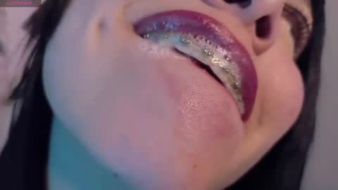 Haely online show from April 2026 09:29:02 PM