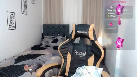 hailey online show from January 2025 04:37:02 AM