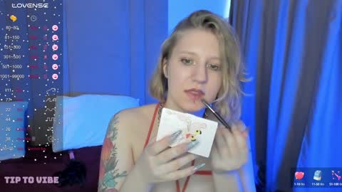 Hailey online show from February 2025 08:33:02 AM