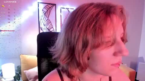 Hailey online show from October 2025 09:06:02 AM