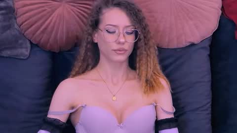 Snapshot of haileysinclair chatting on March 2026 09:05:01 PM Carla online show from March 2026 09:05:01 PM