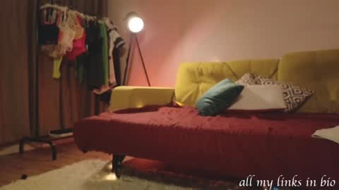 Mary Ly online show from January 2025 01:12:01 PM