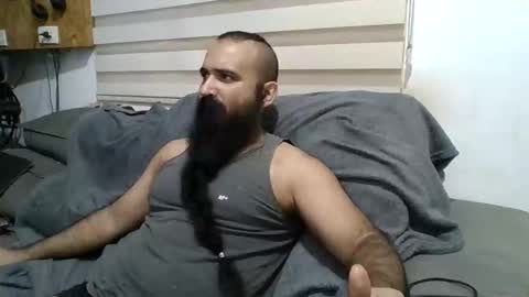 Snapshot of hairybeardedsmoker chatting on February 2026 12:19:02 AM Hairy Beard Smoker online show from February 2026 12:19:02 AM
