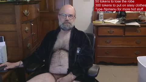 Snapshot of hairydaddybear69 chatting on April 2026 11:34:01 AM HairyDaddyBear69 online show from April 2026 11:34:01 AM