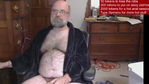 Snapshot of hairydaddybear69 chatting on June 2026 11:45:02 AM HairyDaddyBear69 online show from June 2026 11:45:02 AM